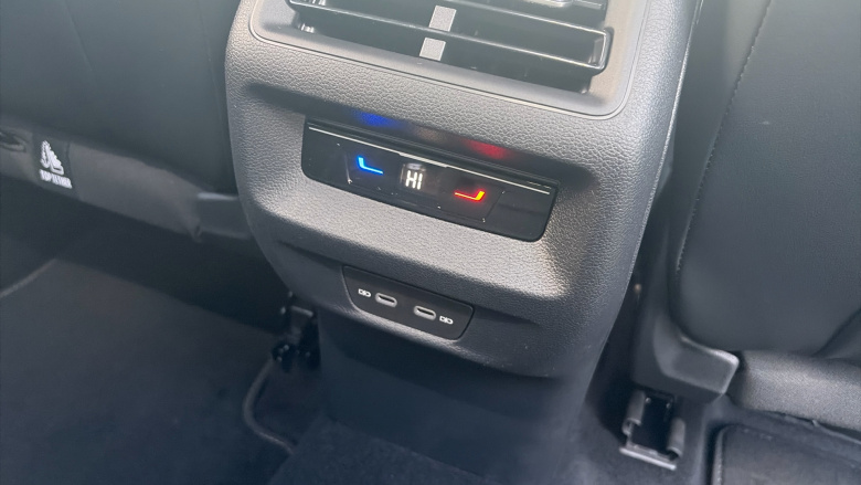 Volkswagen Tayron 1.5 eTSI R-Line 5dr DSG7 [7 Seat] Petrol Estate